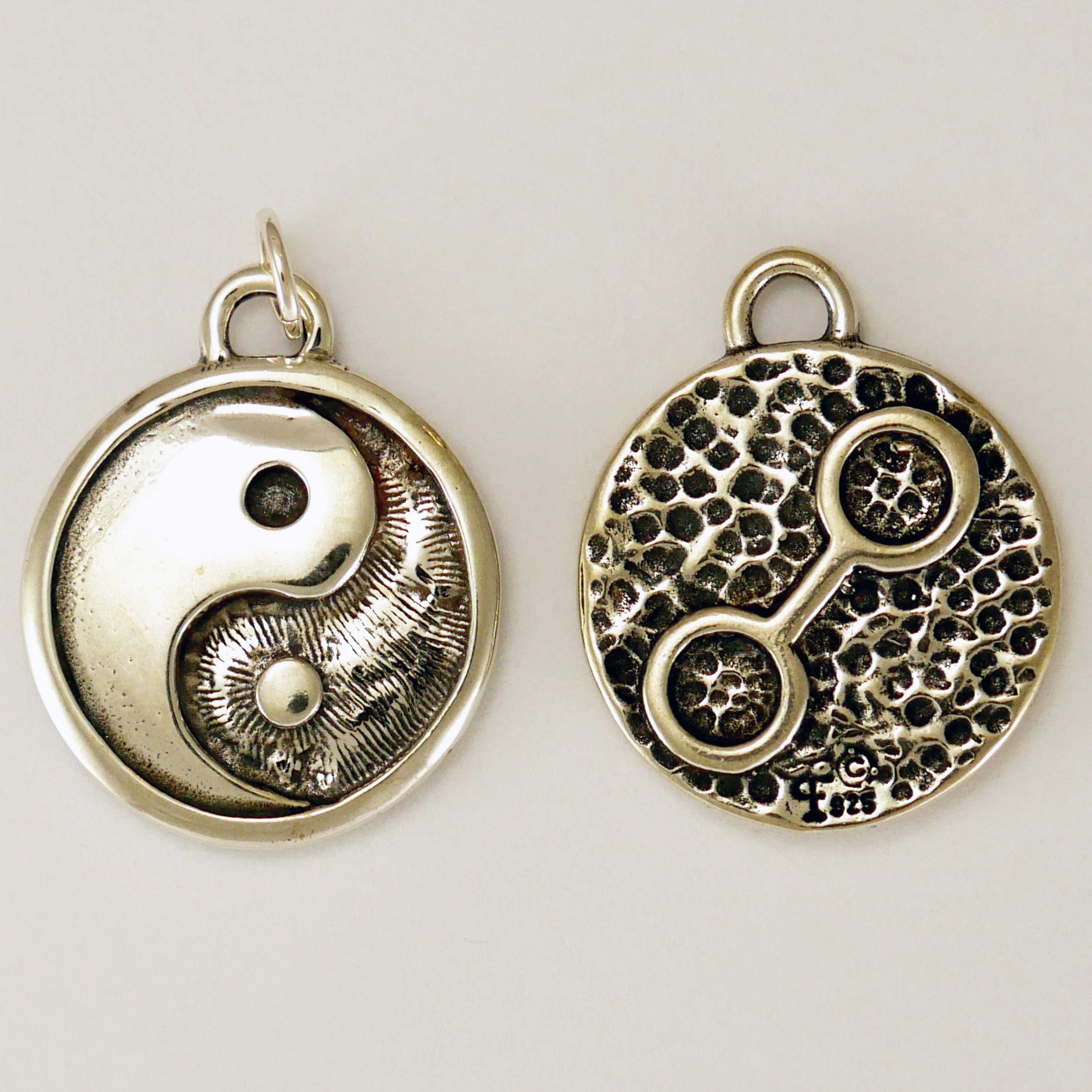 Yin Yang - CharmWorks