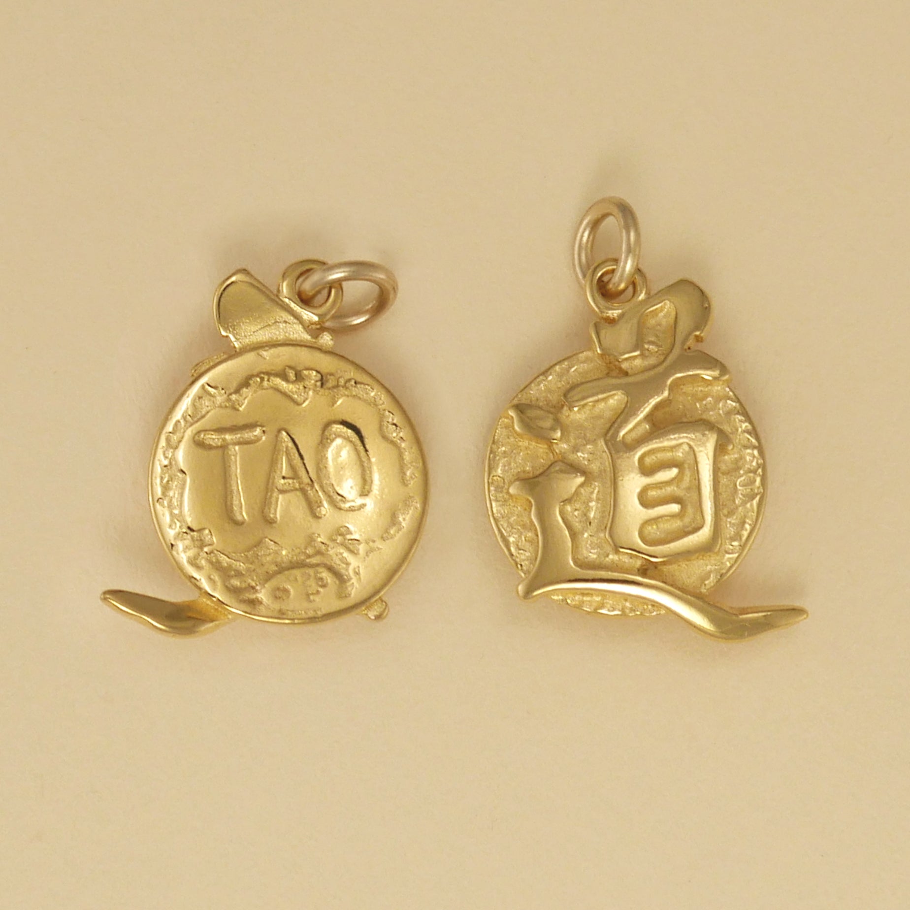 Tao Kanji Charm - Charmworks