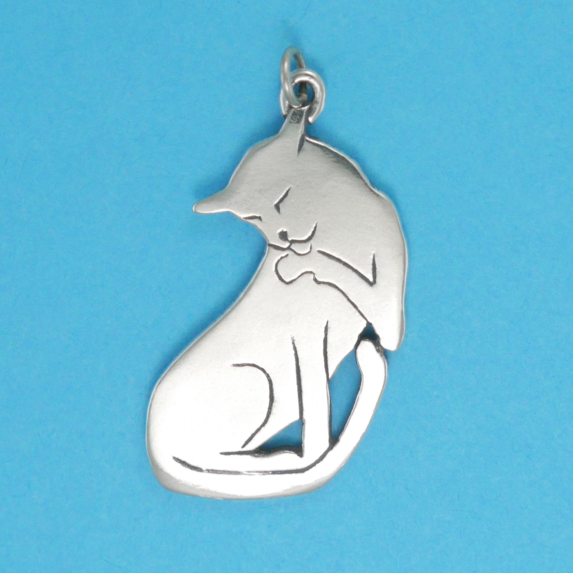 Vogue Cat Charm - Charmworks